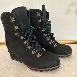 Sorry Conquest wedge boots